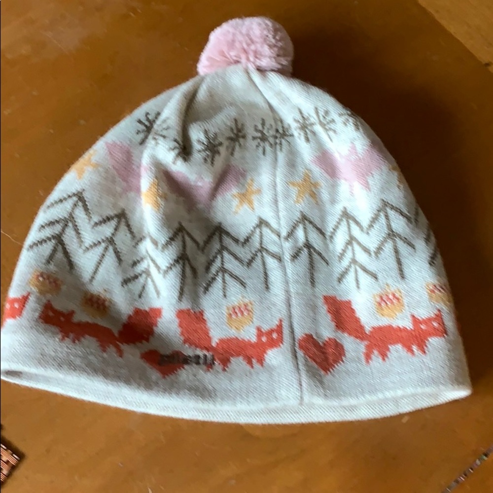 Pistil hat